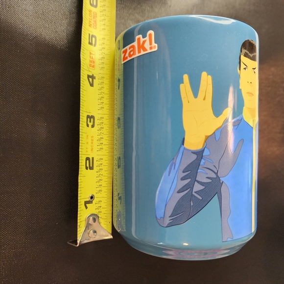 Star Trek Collectible - 2 coffee mugs & two Federation Tours Promotional Graphic - Picture 12 of 14